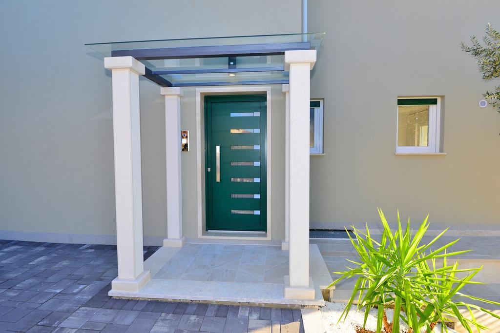 Apartments Villa Coratina Trogir Exteriör bild