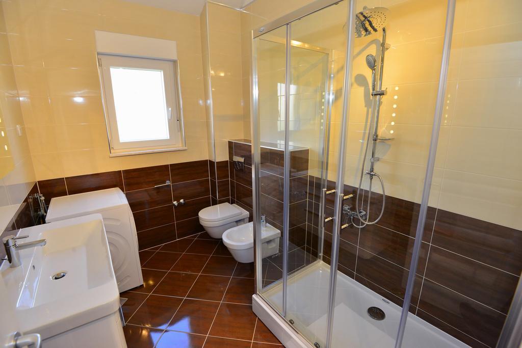 Apartments Villa Coratina Trogir Exteriör bild